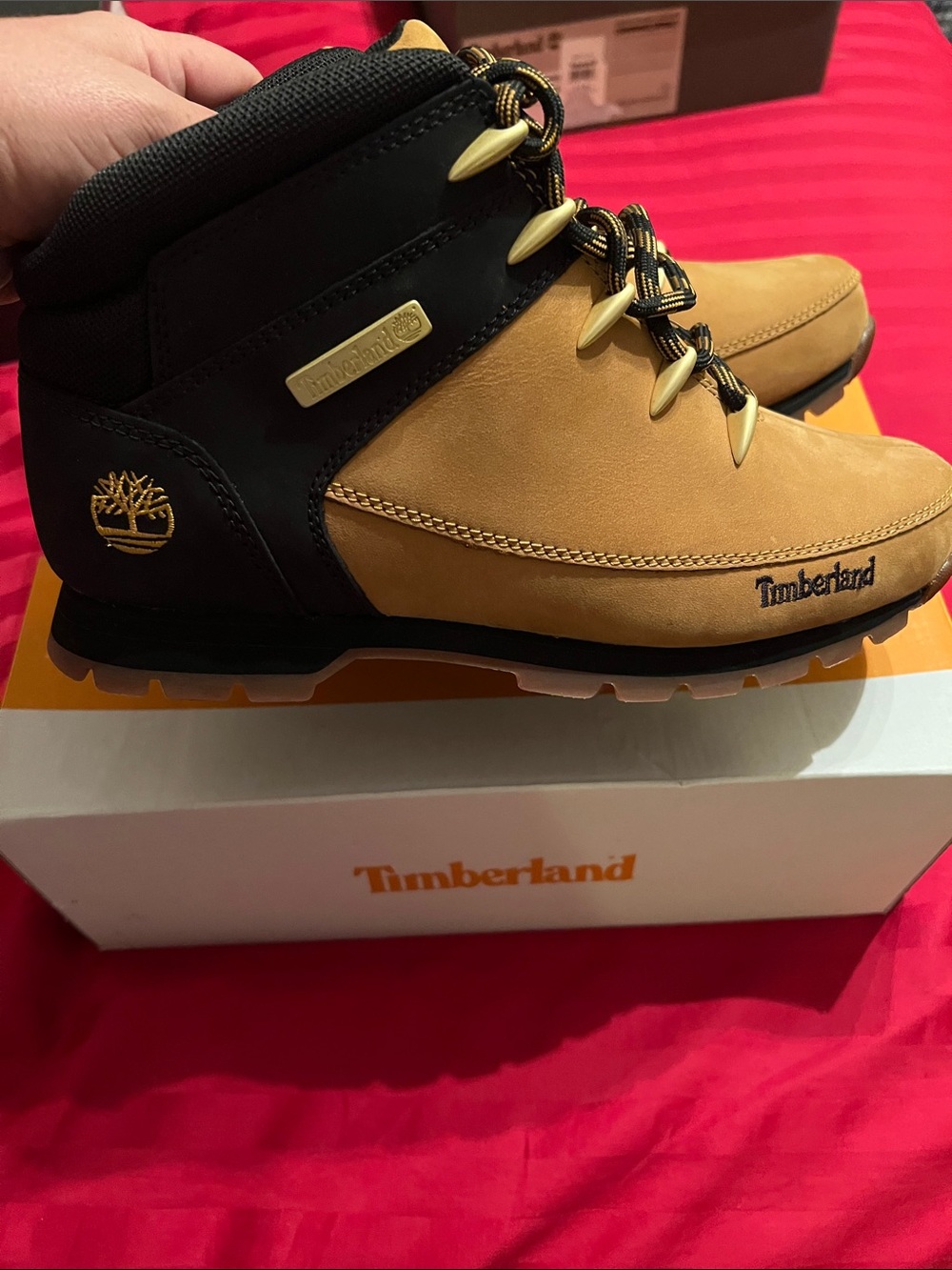 Timberland Wheat and Black Waterproof Lace-Up Boots - Picture 5 of 7